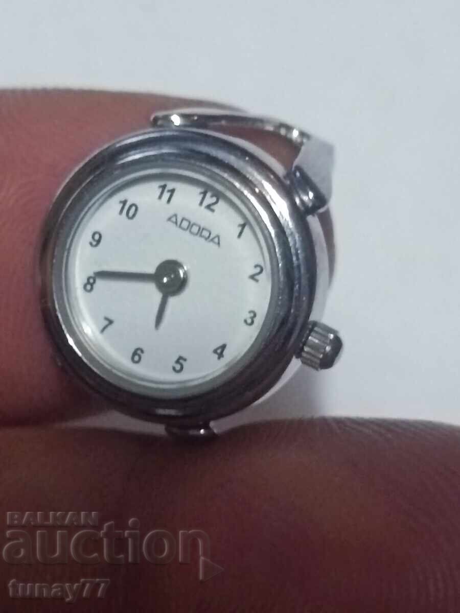 Αντίκα δαχτυλίδι ρολόι