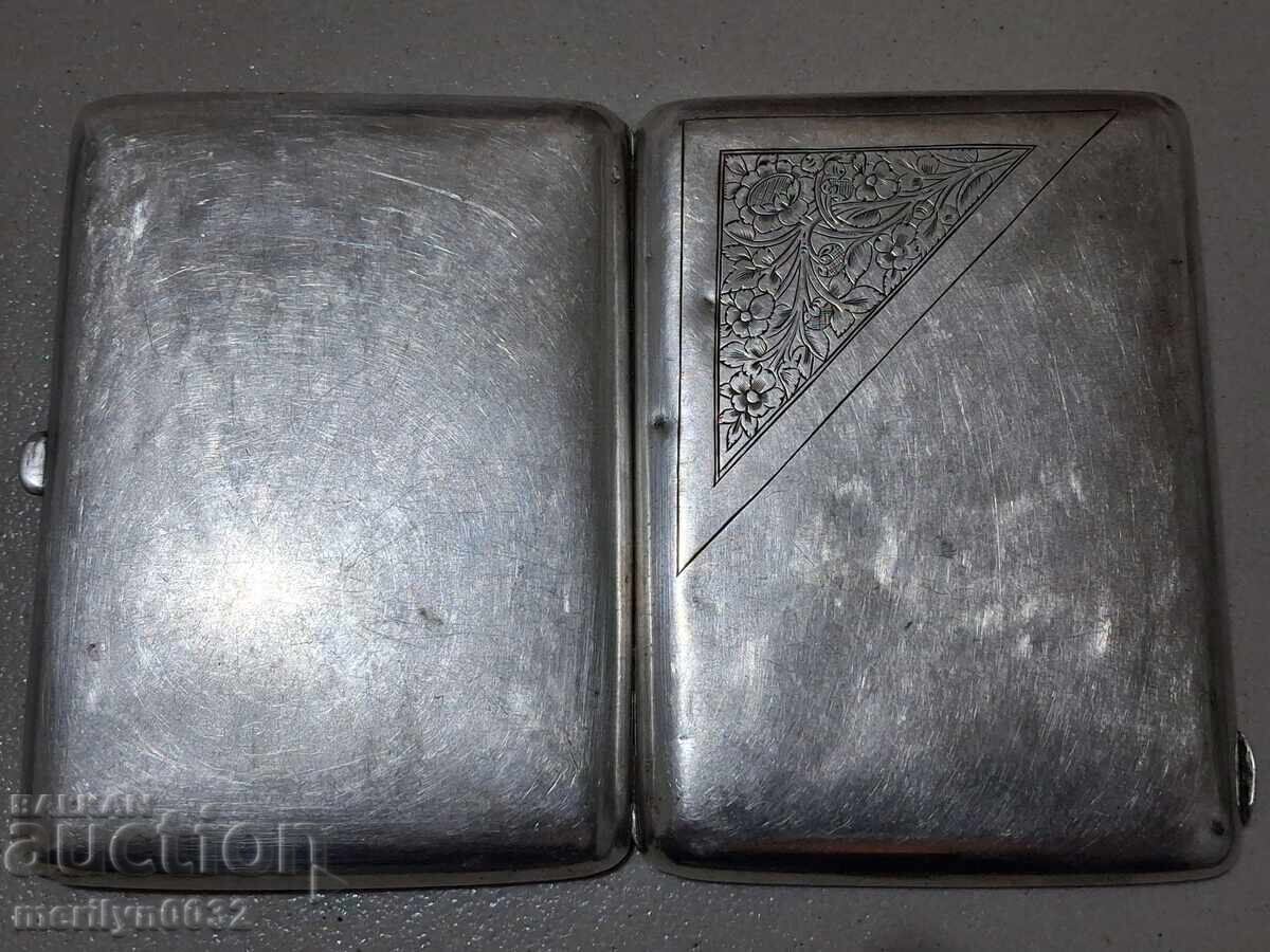 Сребърна Табакера 875/1000 сребро 159,58 гр 1920-30год СССР с цена 719.00 лв. | € 367.62 Сребърна Табакера 875/1000 сребро 159,58 гр 1920-30год СССР с цена 719.00 лв. | € 367.62