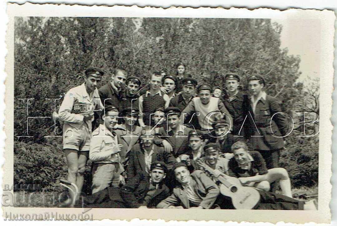 1950 SMALL OLD PHOTO VARNA TRAKATA VII CLASS E710
