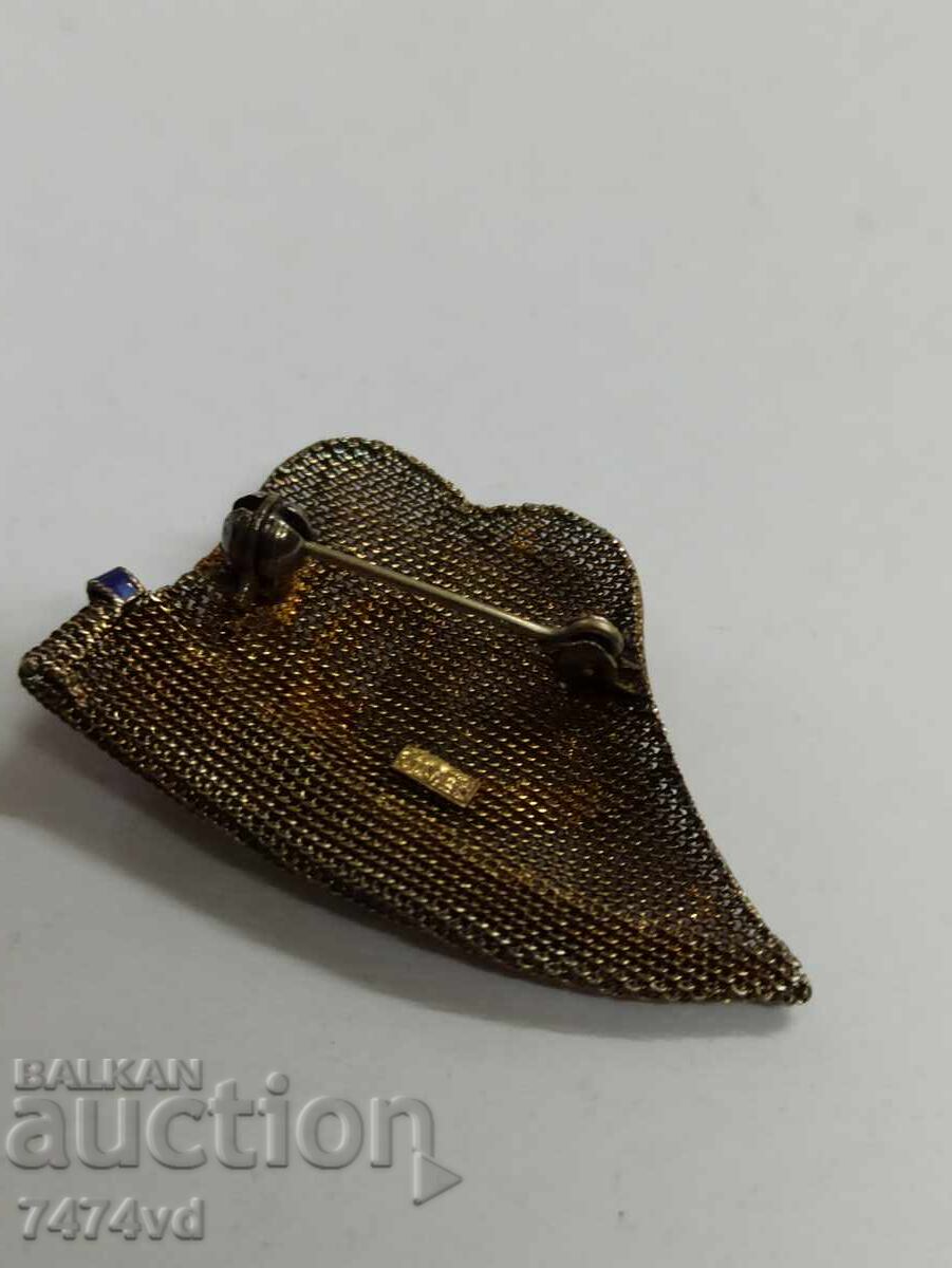 Elegant antique silver brooch with gilding and enamel cap with price 200.00 BGN | € 102.26 Elegant antique silver brooch with gilding and enamel cap with price 200.00 BGN | € 102.26