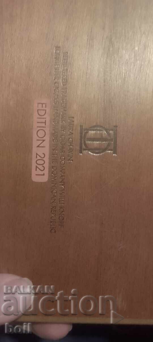 Παράδοση Ξύλινο κουτί για πούρα Παράδοση Ξύλινο κουτί για πούρα