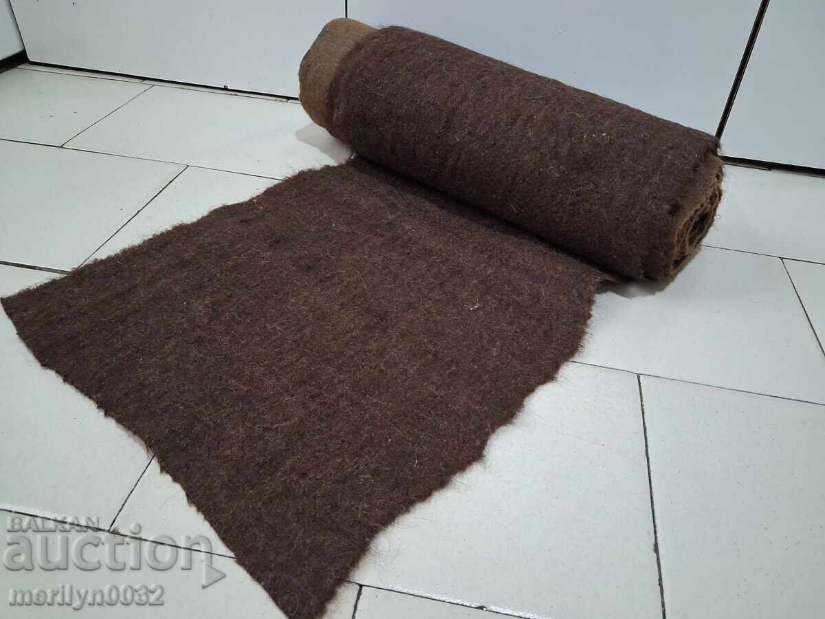 Πλατένιο ρολό χειροποίητου υφαντού μάλλινου υφάσματος καφέ σαγιάκ Πλατένιο ρολό χειροποίητου υφαντού μάλλινου υφάσματος καφέ σαγιάκ