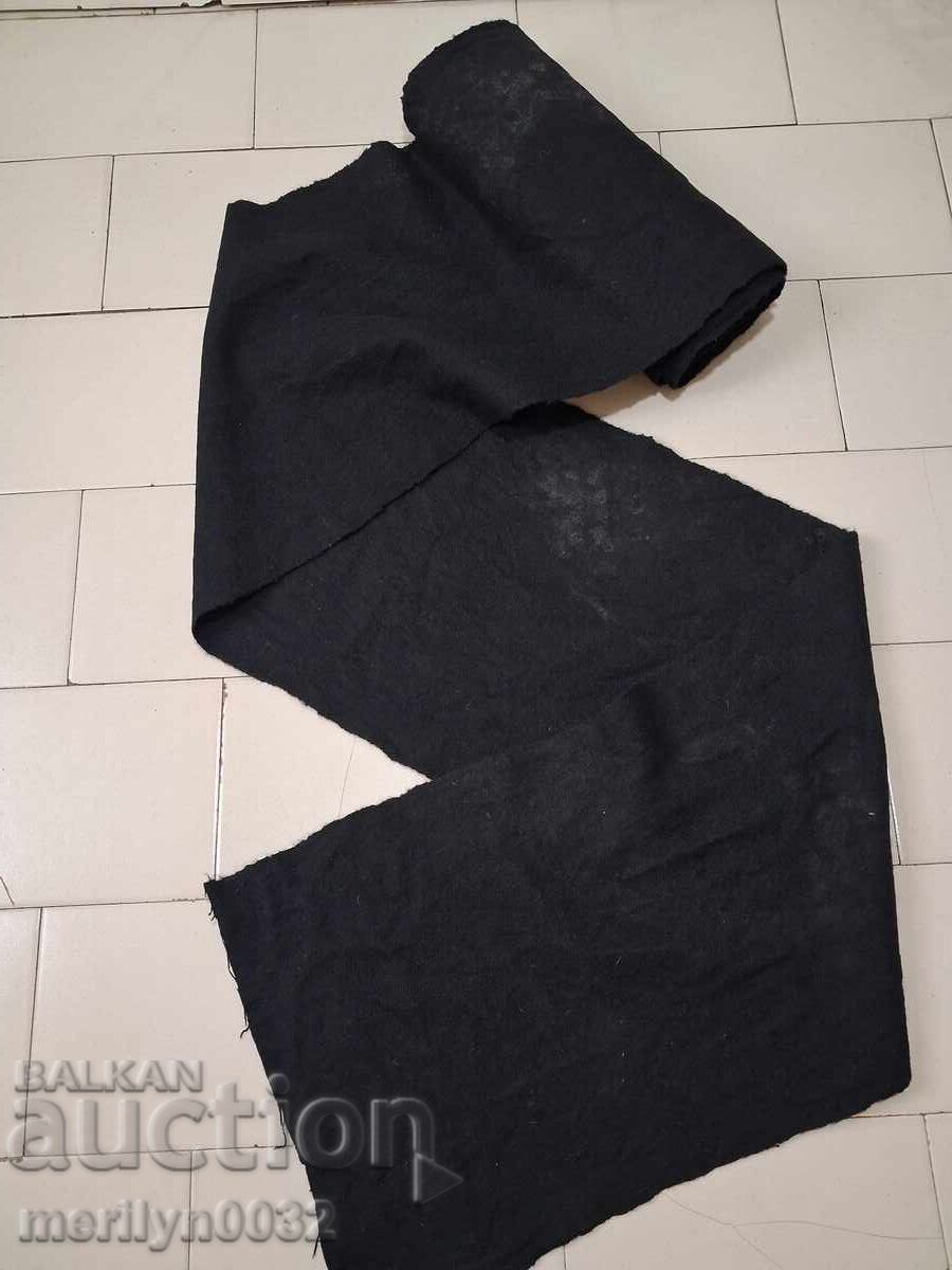 Πλατίνιο ρολό χειροποίητου υφαντού μάλλινου υφάσματος μαύρου σαγιάκ - 5 Πλατίνιο ρολό χειροποίητου υφαντού μάλλινου υφάσματος μαύρου σαγιάκ - 5