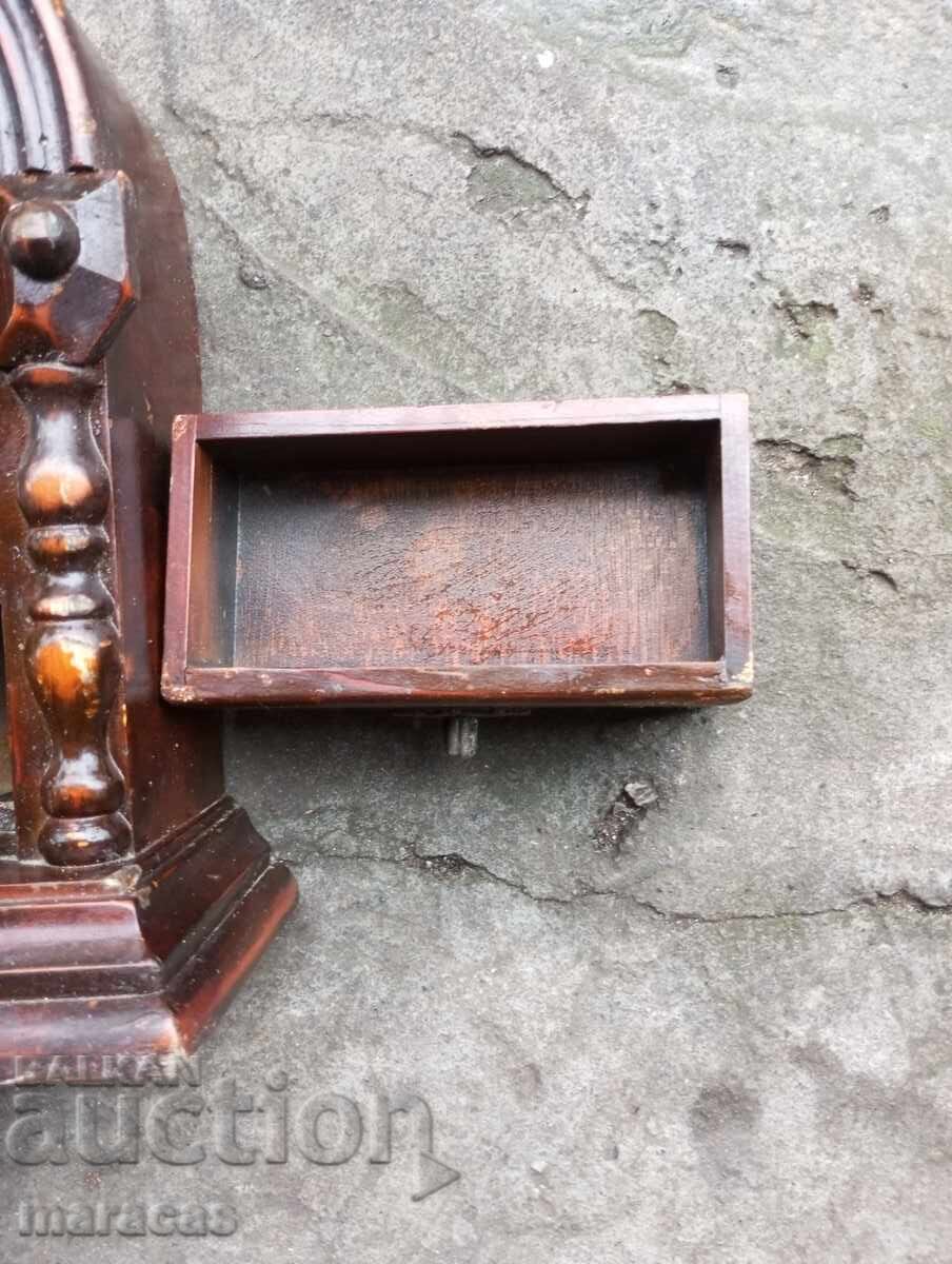 Ξύλινο κουτί επιτραπέζιου ρολογιού με τιμή 18.00 BGN | € 9.20 Ξύλινο κουτί επιτραπέζιου ρολογιού με τιμή 18.00 BGN | € 9.20