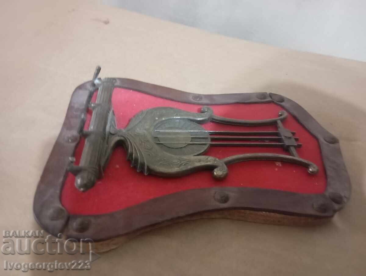 Аукцион Винтидж закачалка за ключове Аукцион Винтидж закачалка за ключове