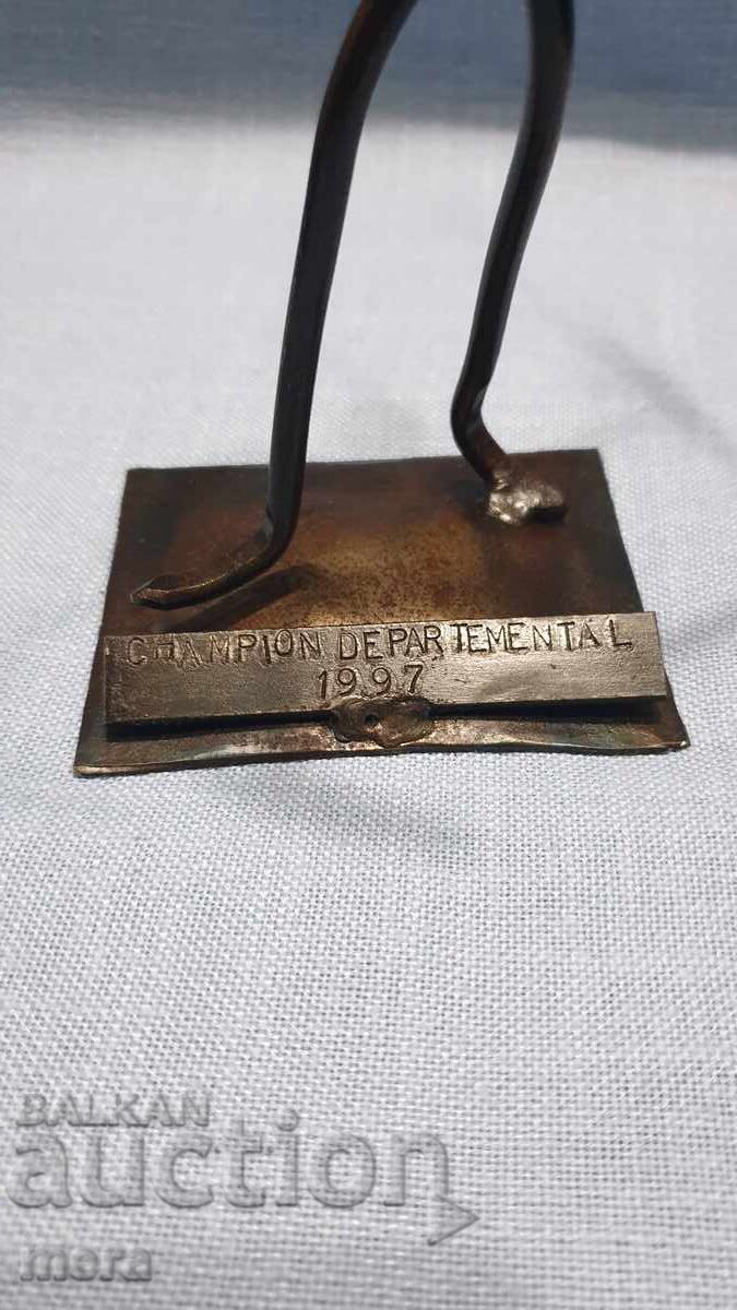 Аукцион Металопластика на фехтовач Аукцион Металопластика на фехтовач