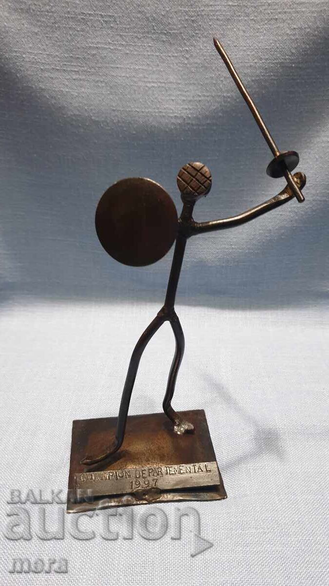 Доставка на Металопластика на фехтовач Доставка на Металопластика на фехтовач