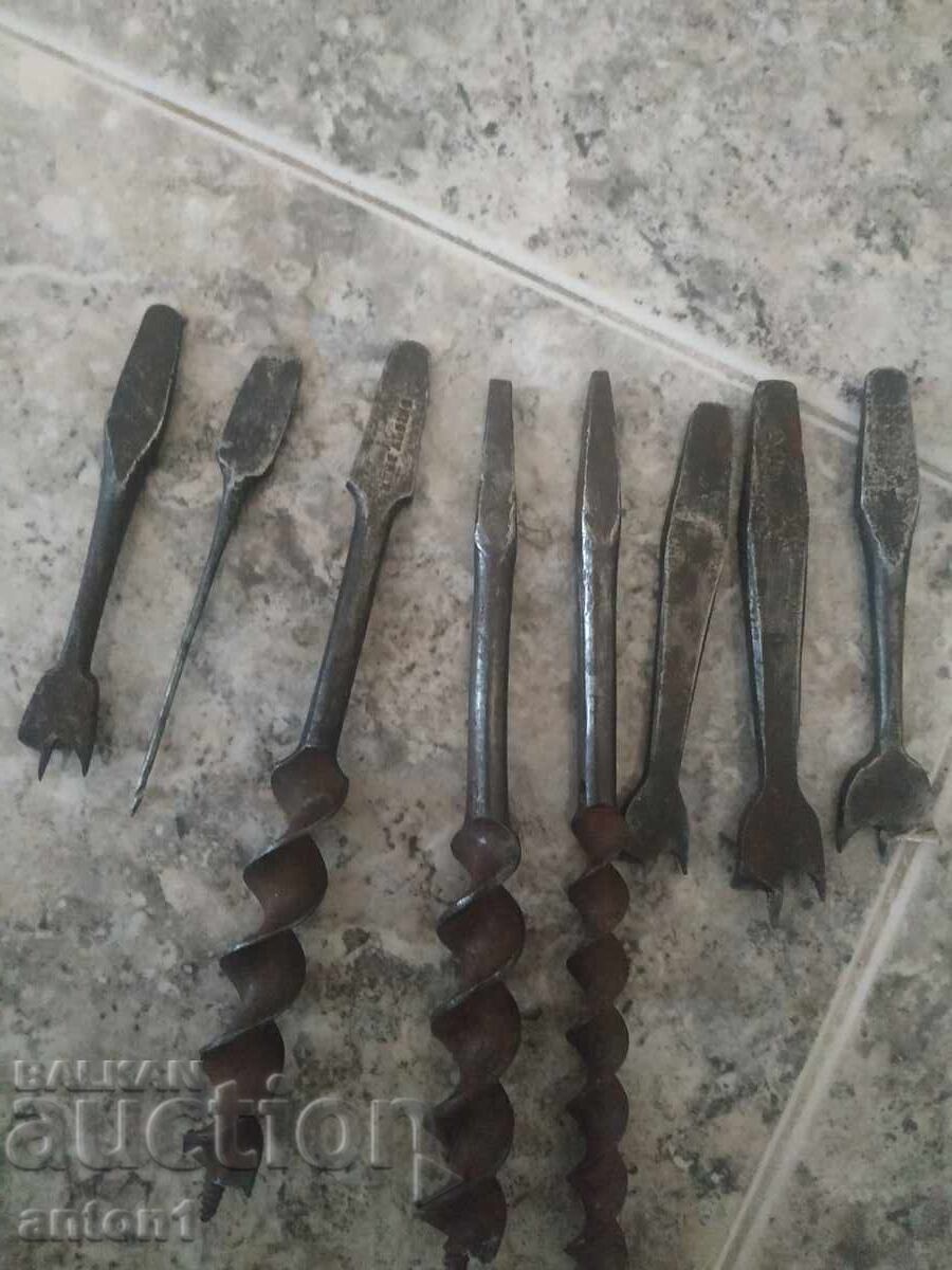 Licitație Instrumente