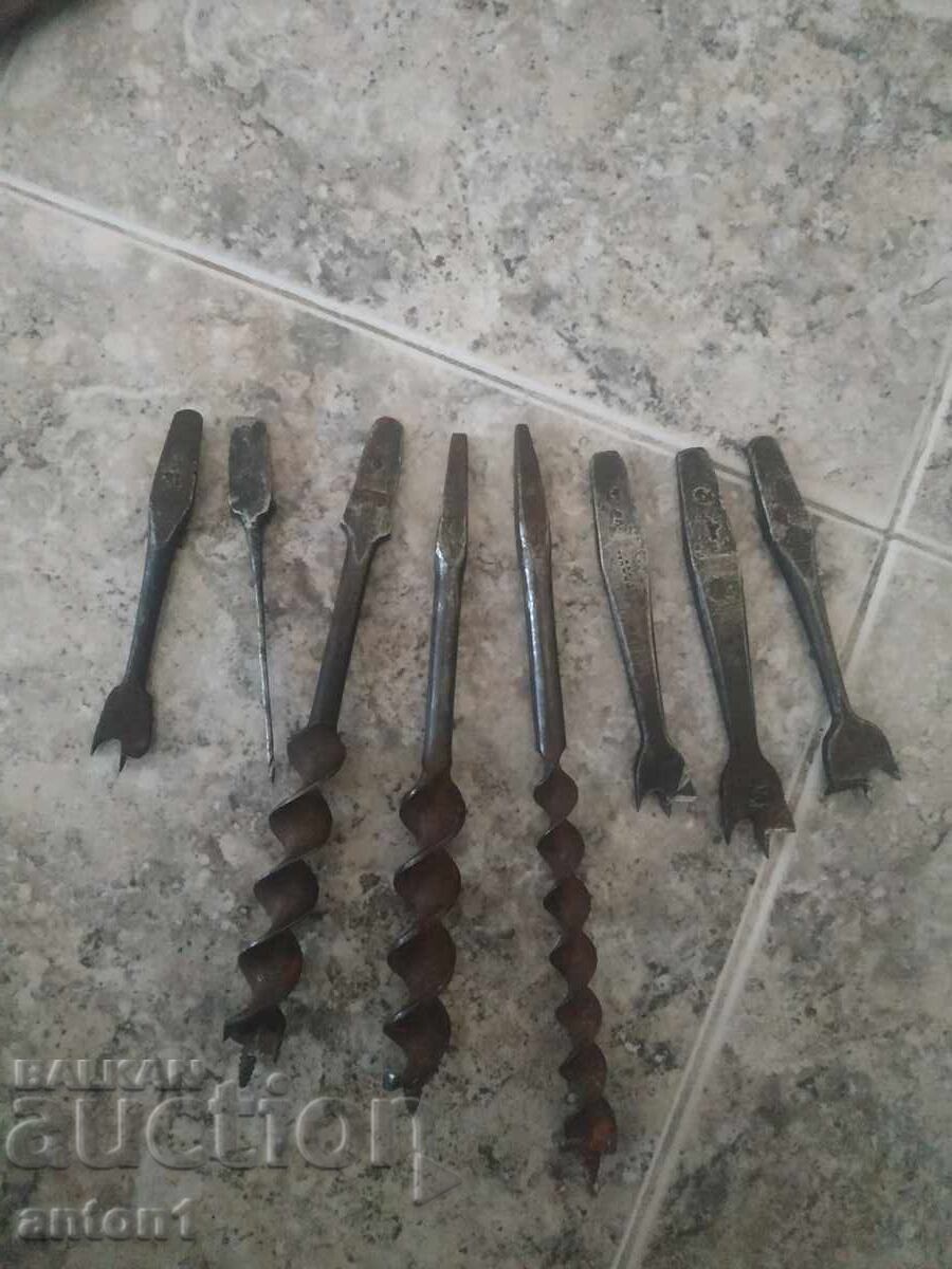 Инструменти