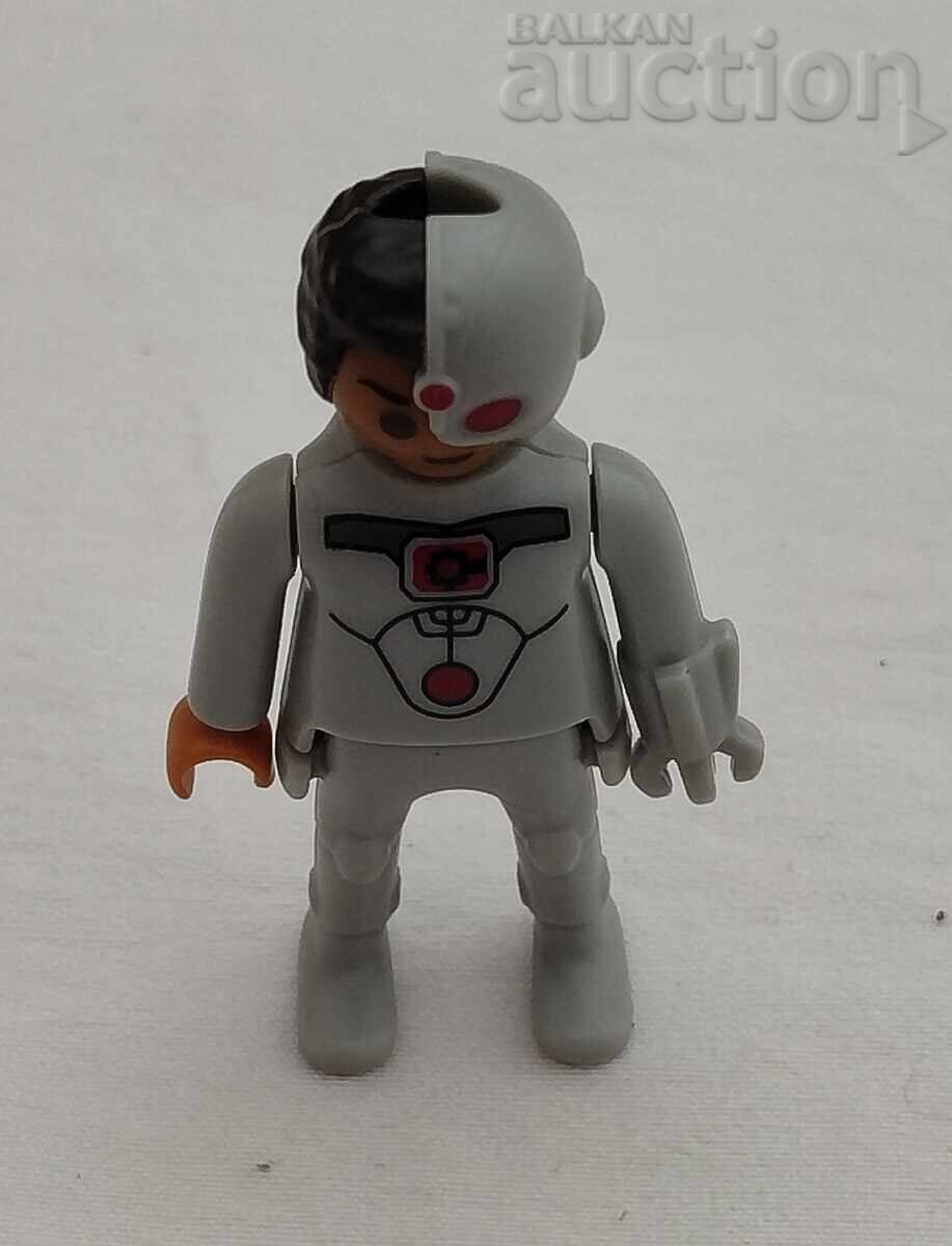 CYBORG CHOCOLATE EGG KINDER PLAYMOBIL with price 7.00 BGN | € 3.58 CYBORG CHOCOLATE EGG KINDER PLAYMOBIL with price 7.00 BGN | € 3.58