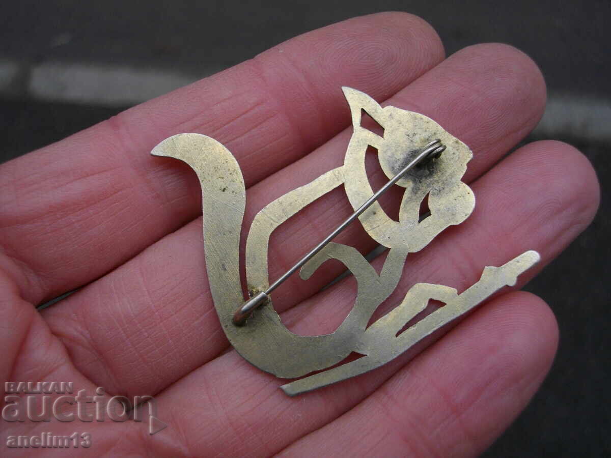 OLD BROOCH SQUIRREL - 5 OLD BROOCH SQUIRREL - 5