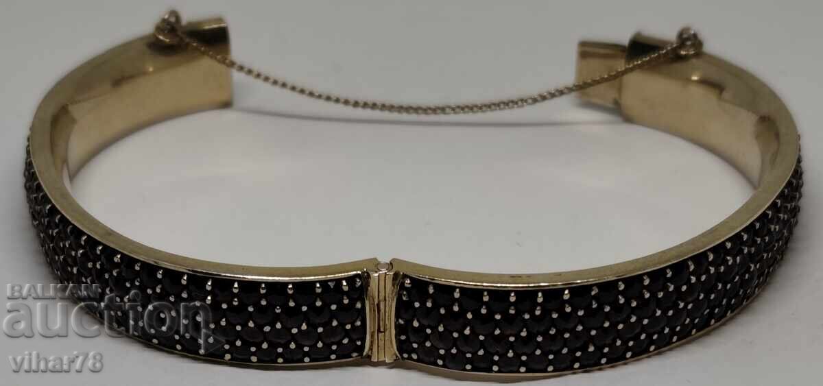 Παράδοση Επιχρυσωμένο ασημένιο βραχιόλι με γρανάτες Βοημίας Παράδοση Επιχρυσωμένο ασημένιο βραχιόλι με γρανάτες Βοημίας