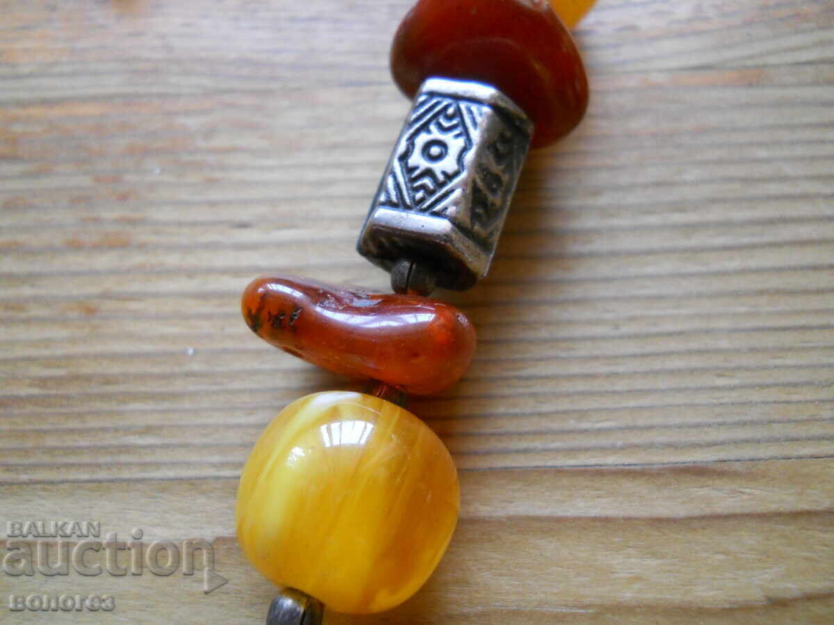 Δημοπρασία Κολιέ από κεχριμπάρι της Βαλτικής αντίκα Δημοπρασία Κολιέ από κεχριμπάρι της Βαλτικής αντίκα