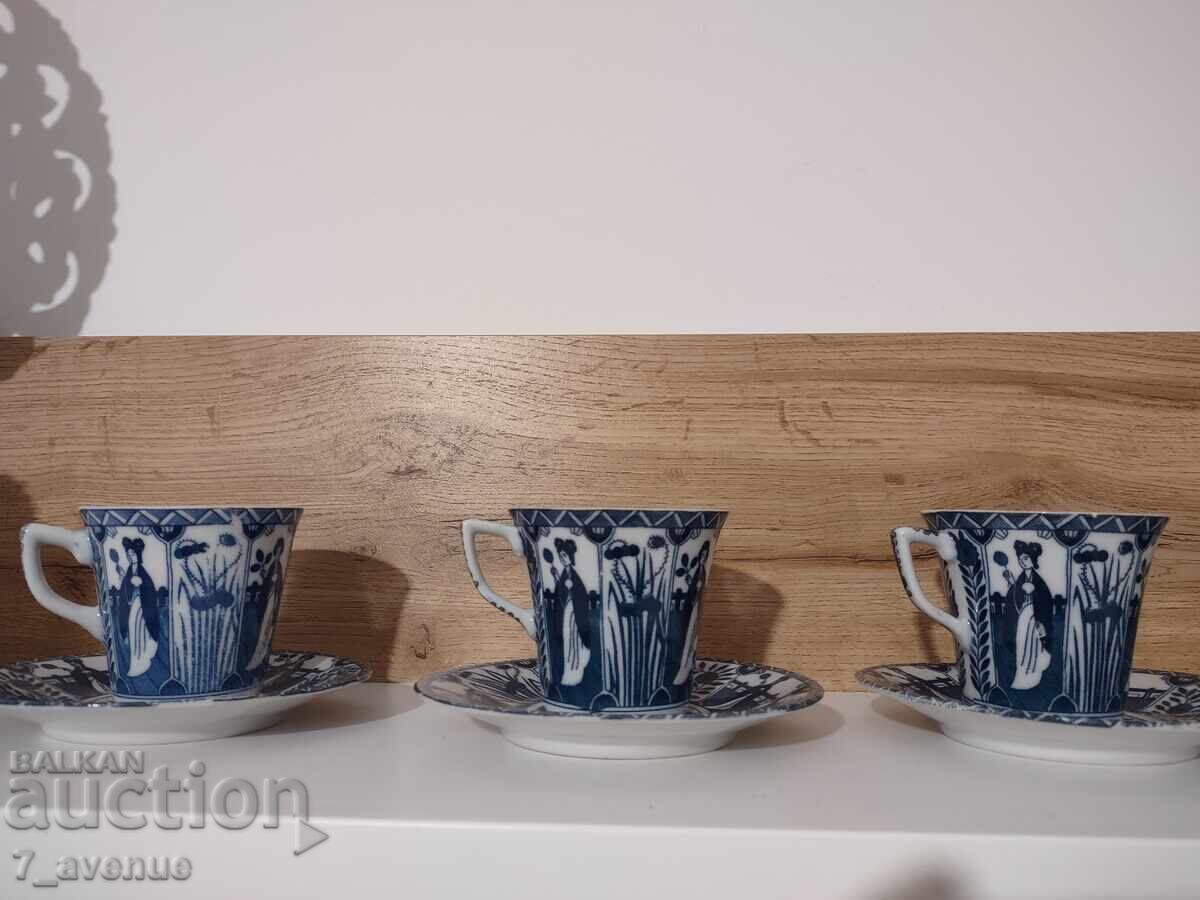 Δημοπρασία Όμορφο πορσελάνινο σερβίτσιο καφέ λευκό/μπλε πορσελάνη, 7.12.2025 Δημοπρασία Όμορφο πορσελάνινο σερβίτσιο καφέ λευκό/μπλε πορσελάνη, 7.12.2025