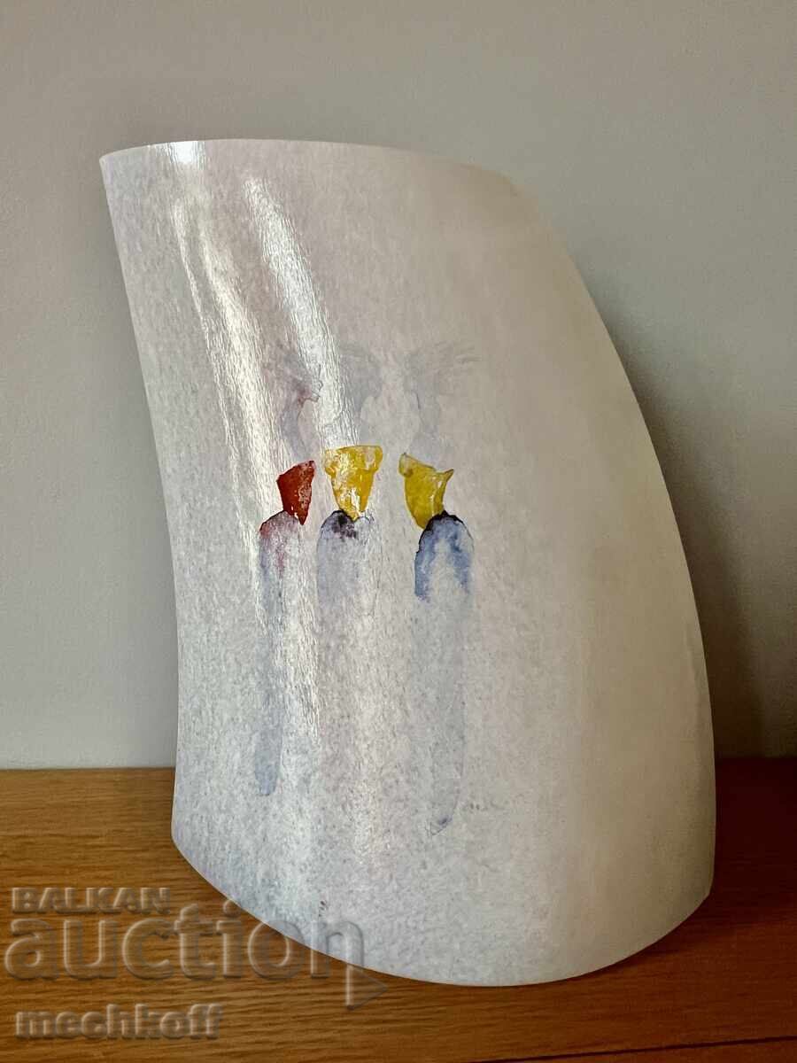 Vază de design cu prezență — își caută noua casă Vază de design cu prezență — își caută noua casă