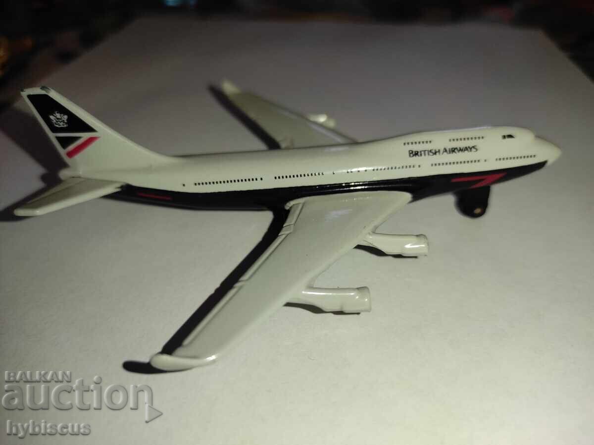 Matchbox Boeing 747-400 Matchbox Boeing 747-400