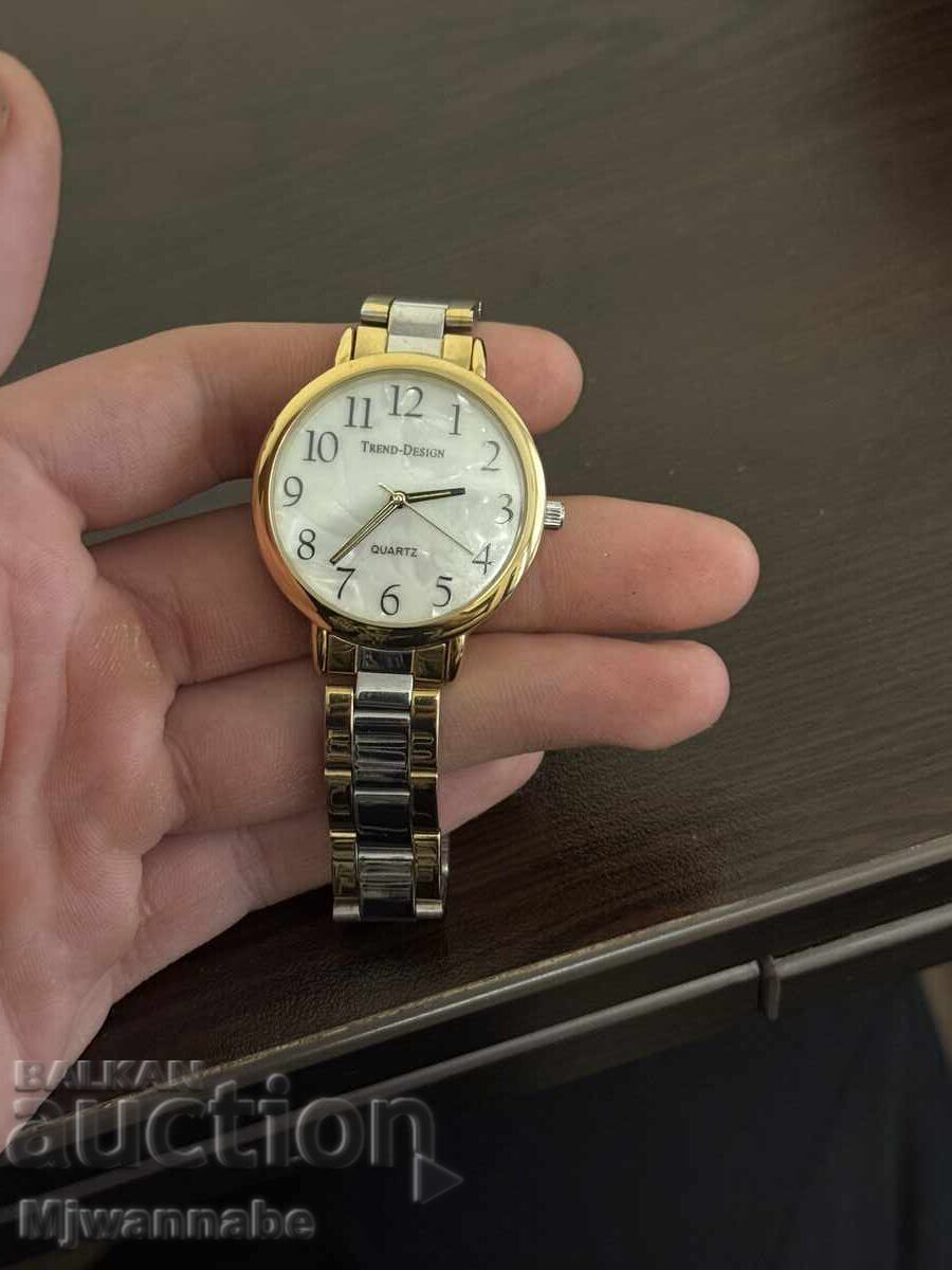 Ceas quartz cu cadran perlat Ceas quartz cu cadran perlat