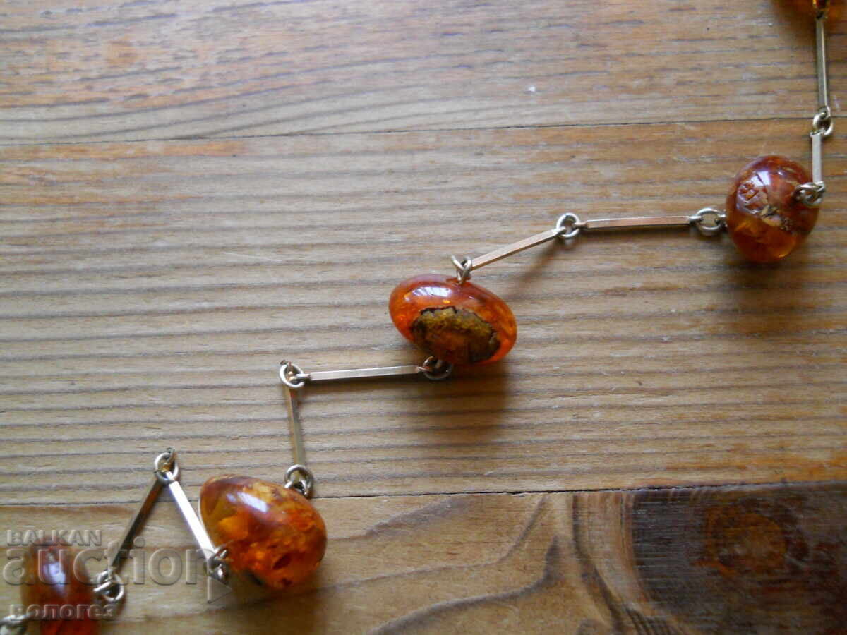 Κολιέ από κεχριμπάρι της Βαλτικής αντίκα με τιμή 57.00 BGN | € 29.14 Κολιέ από κεχριμπάρι της Βαλτικής αντίκα με τιμή 57.00 BGN | € 29.14