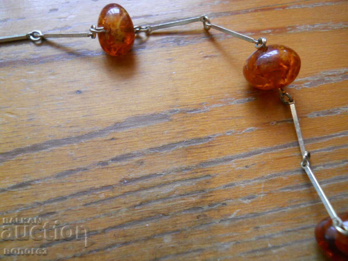 Παράδοση Κολιέ από κεχριμπάρι της Βαλτικής αντίκα Παράδοση Κολιέ από κεχριμπάρι της Βαλτικής αντίκα