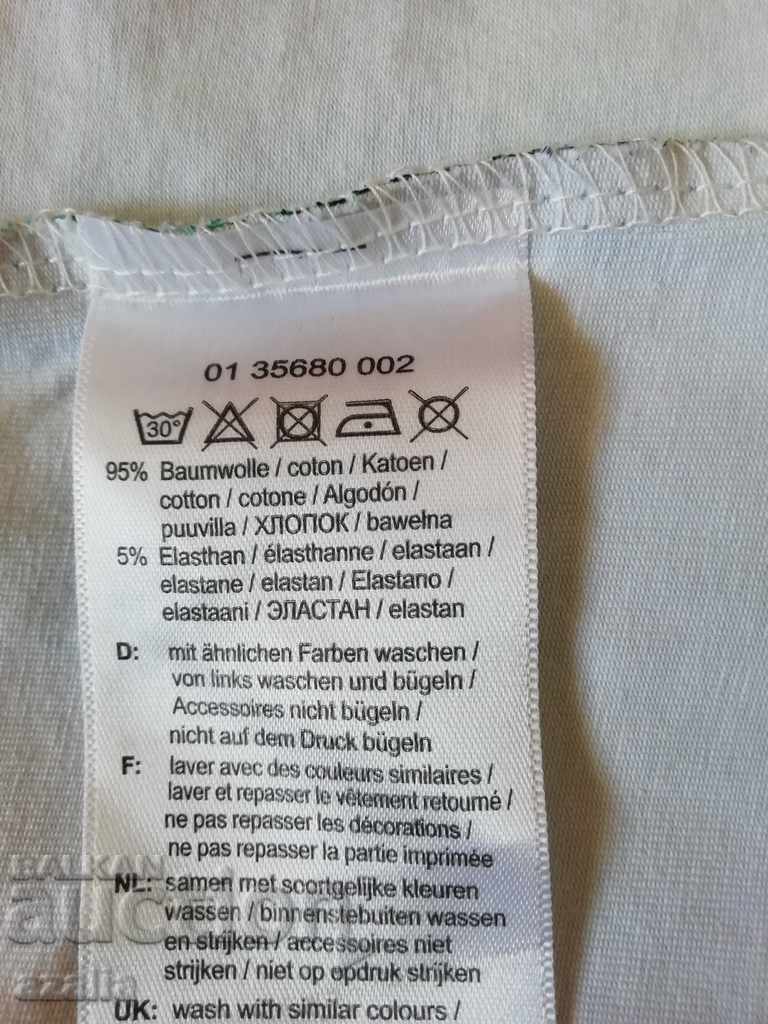 Παράδοση Φρέσκια καλοκαιρινή μπλούζα, μέγεθος M Παράδοση Φρέσκια καλοκαιρινή μπλούζα, μέγεθος M