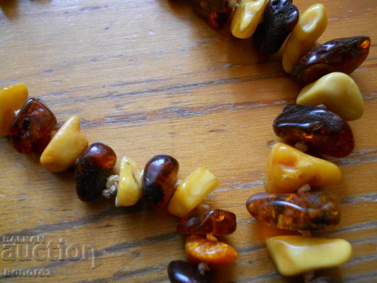 Παράδοση Κολιέ από κεχριμπάρι της Βαλτικής αντίκα Παράδοση Κολιέ από κεχριμπάρι της Βαλτικής αντίκα