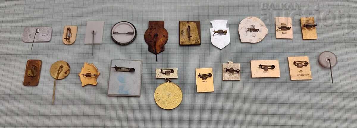 BADGES LOT 20 PIECES with price 8.00 BGN | € 4.09 BADGES LOT 20 PIECES with price 8.00 BGN | € 4.09
