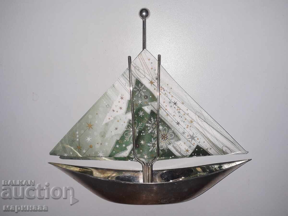 Аукцион СТАРА ПОСТАВКА ''ЛОДКА'' ЗА САЛФЕТКИ Аукцион СТАРА ПОСТАВКА ''ЛОДКА'' ЗА САЛФЕТКИ