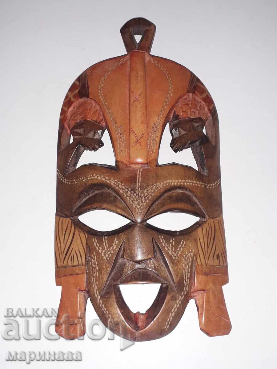 OLD MASK. WOOD