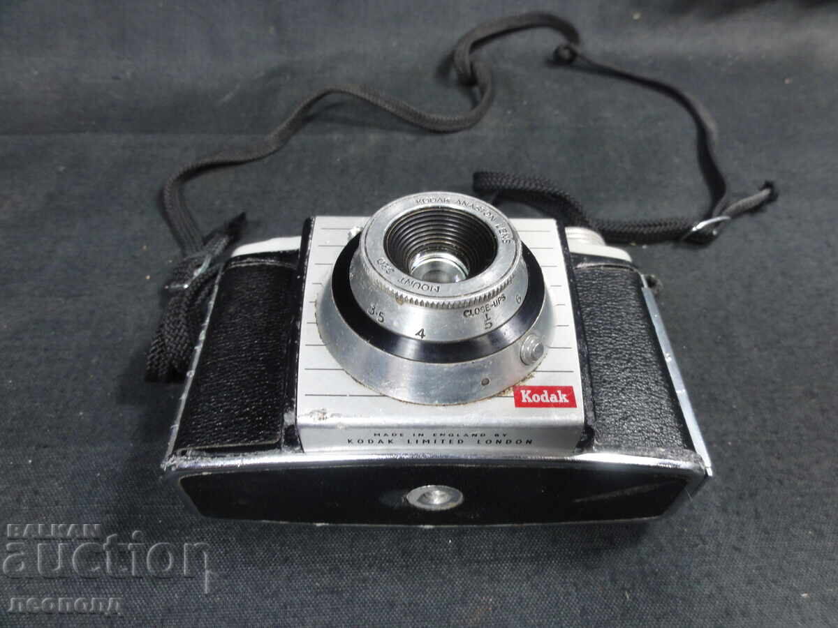 Livrarea BZTS STAR RETRO APARAT FOTO CU FILM KODAK BANTAM COLORSNAP Livrarea BZTS STAR RETRO APARAT FOTO CU FILM KODAK BANTAM COLORSNAP