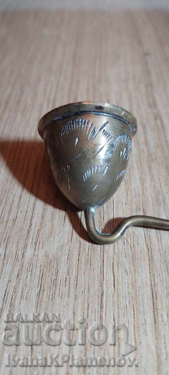Extinctor de lumânări bronz retro pentru colecționari - 6 Extinctor de lumânări bronz retro pentru colecționari - 6