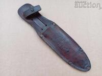 Teacă veche de piele pentru cuțit de vânătoare