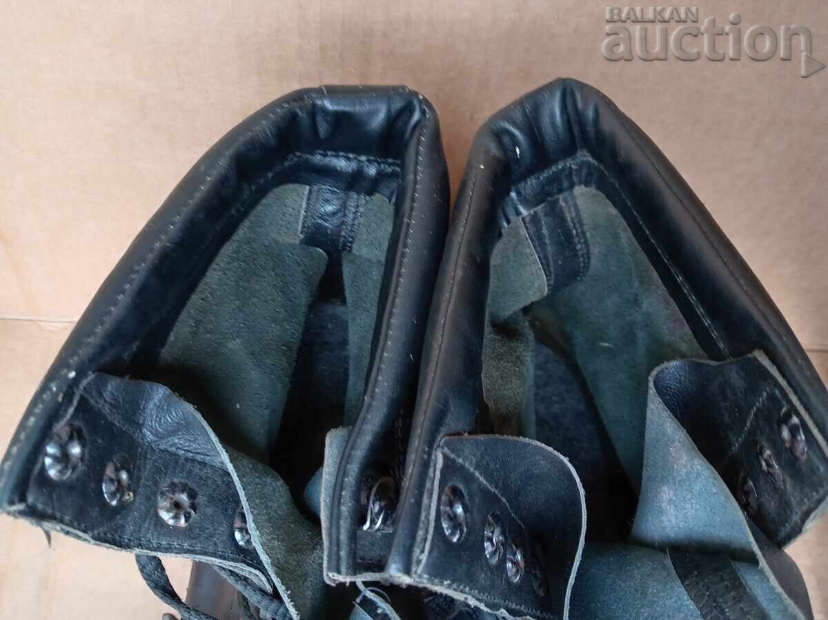 Ghete militare vechi, bocanci, piele naturală - 6 Ghete militare vechi, bocanci, piele naturală - 6