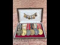 Παρτίδα 6 μεταλλίων σε κορδέλες και μικρογραφίες ΠΒΣ, ΜΠΠ