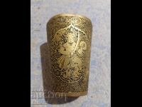 Cană veche de alamă