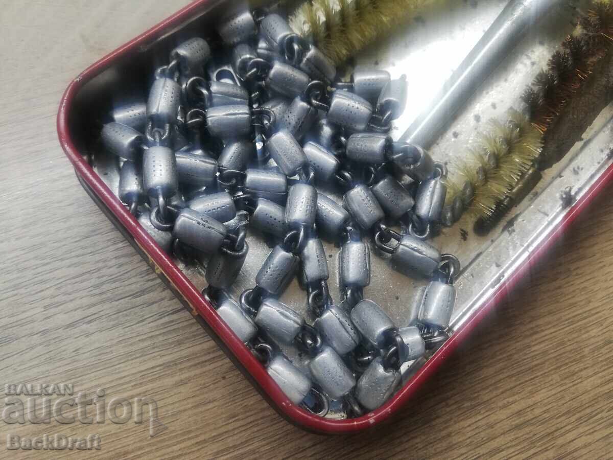 Аукцион Стар Комплект за почистване на оръжие,четки Аукцион Стар Комплект за почистване на оръжие,четки