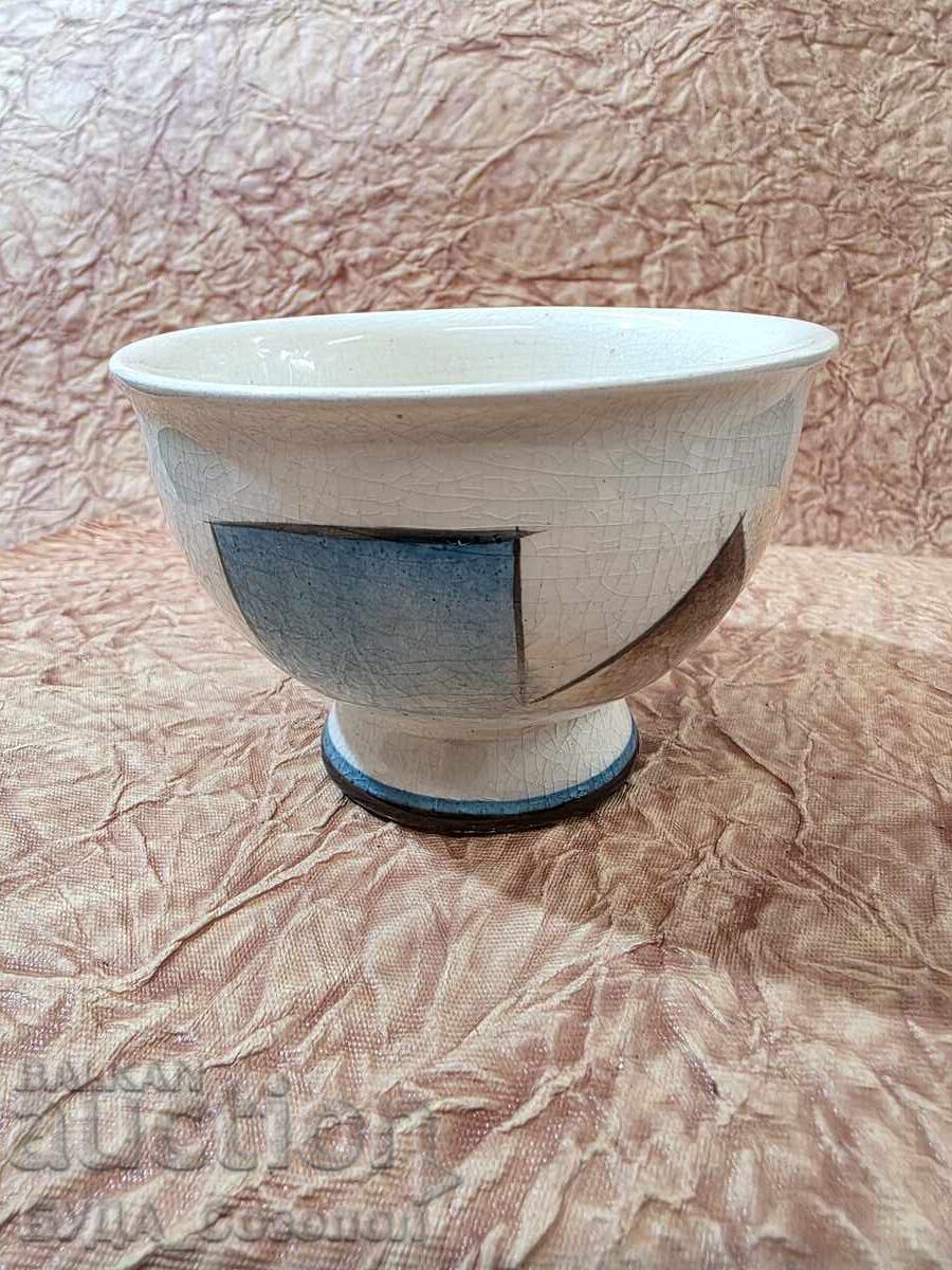 Ceramic bowl, Sirak Skitnik - Futurism 1930s with price 0.01 BGN | € 0.01 Ceramic bowl, Sirak Skitnik - Futurism 1930s with price 0.01 BGN | € 0.01
