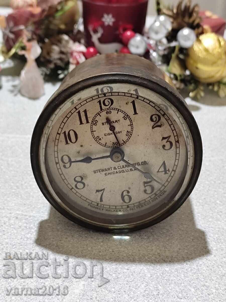 Licitație Ceas de bord antic din alamă pentru automobil Licitație Ceas de bord antic din alamă pentru automobil