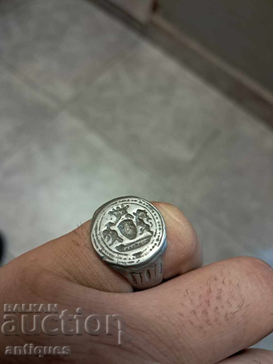 Παλιό ασημένιο δαχτυλίδι σφραγίδα Παλιό ασημένιο δαχτυλίδι σφραγίδα