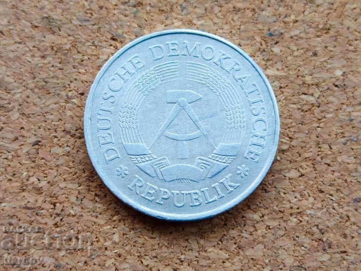GDR 1 Mark, 1982 with price 0.90 BGN | € 0.46