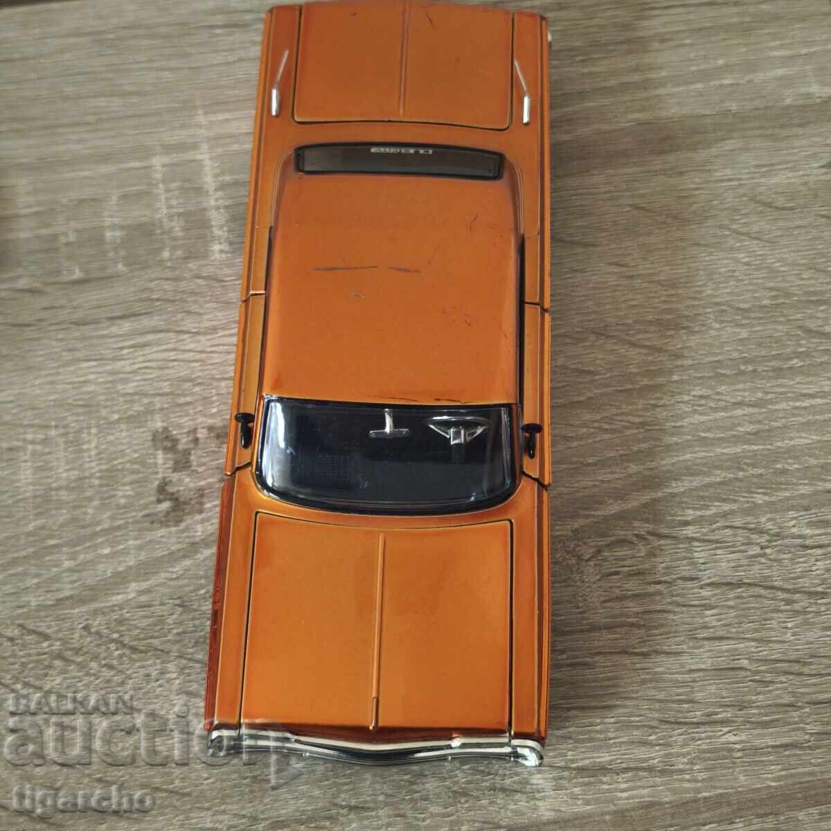 Δημοπρασία Ένα μεταλλικό καρότσι Δημοπρασία Ένα μεταλλικό καρότσι