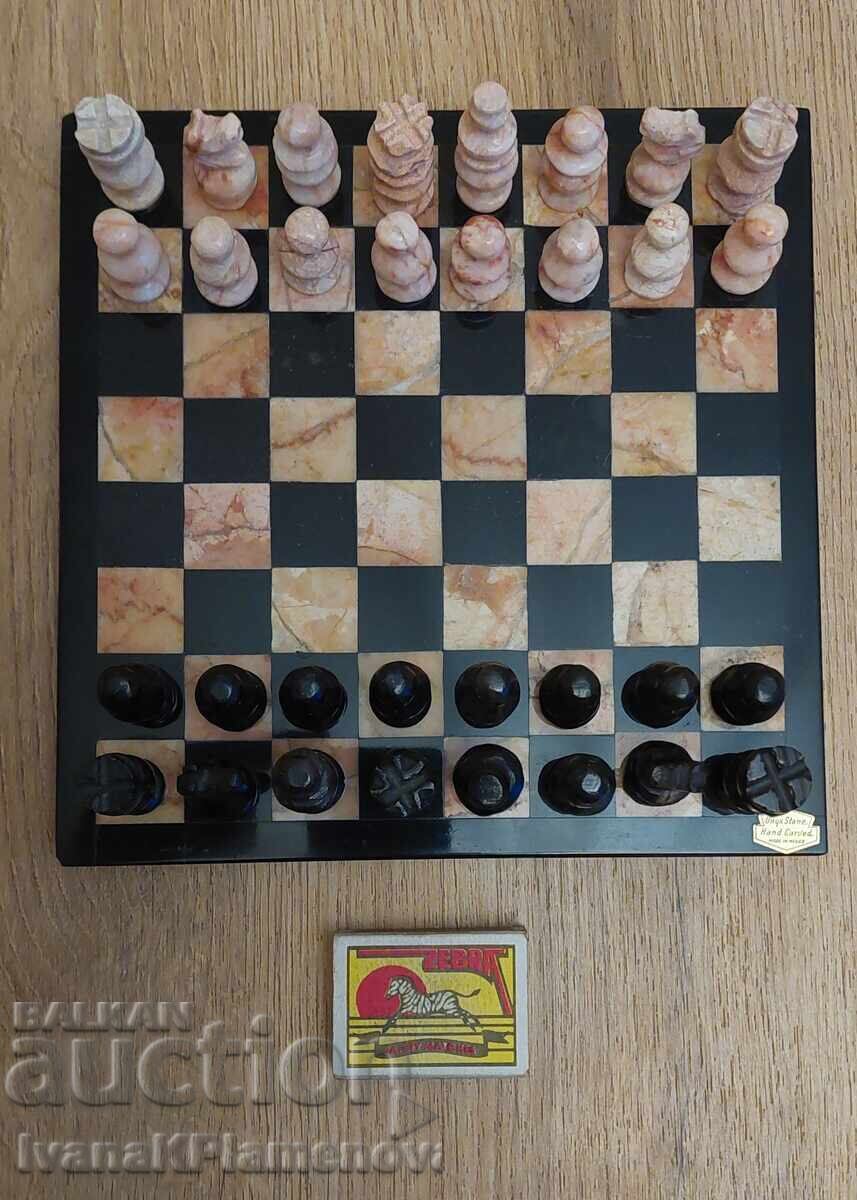 Șah din onix sculptat manual pentru cunoscători - 7 Șah din onix sculptat manual pentru cunoscători - 7