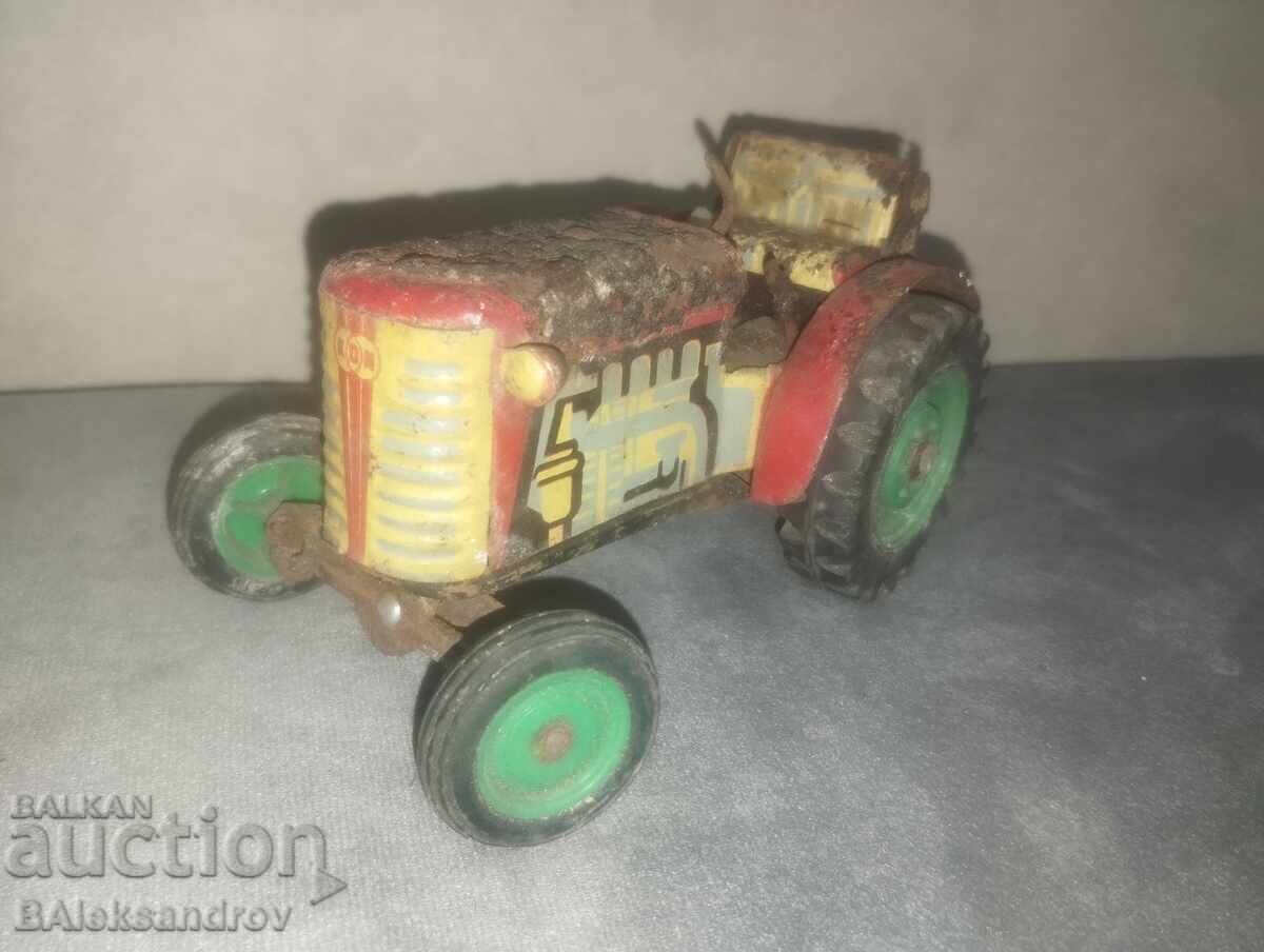 Παλιό λαμαρινένιο μηχανικό γερμανικό παιχνίδι με τιμή 26.00 BGN | € 13.29 Παλιό λαμαρινένιο μηχανικό γερμανικό παιχνίδι με τιμή 26.00 BGN | € 13.29