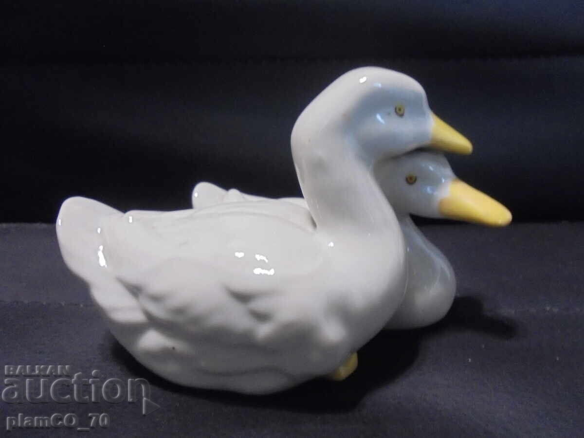 Auction  №8402 Old collectible porcelain figure - Two ducks
