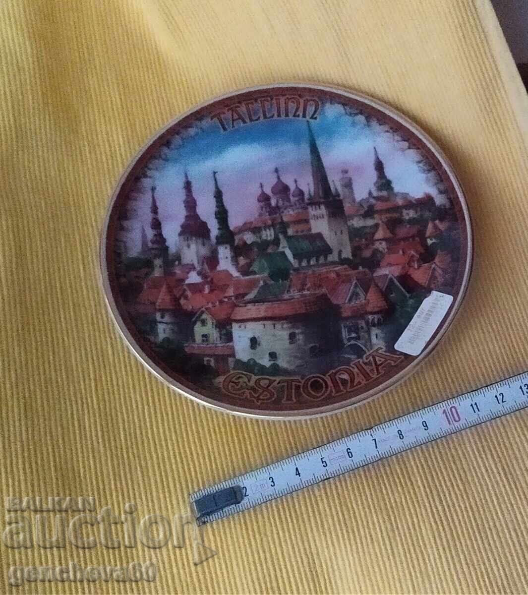 Порцеланова чиния за стена Естония