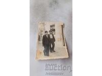 Foto Sofia Doi bărbați la plimbare