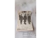 Φωτογραφία Σοφία Τρεις στρατιώτες σε μια βόλτα