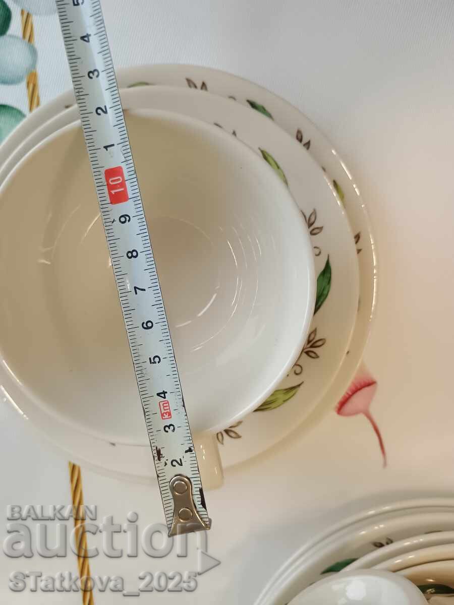 Винтидж порцеланов комплект от 4 тройни сета Royal Doulton " - 6 Винтидж порцеланов комплект от 4 тройни сета Royal Doulton " - 6