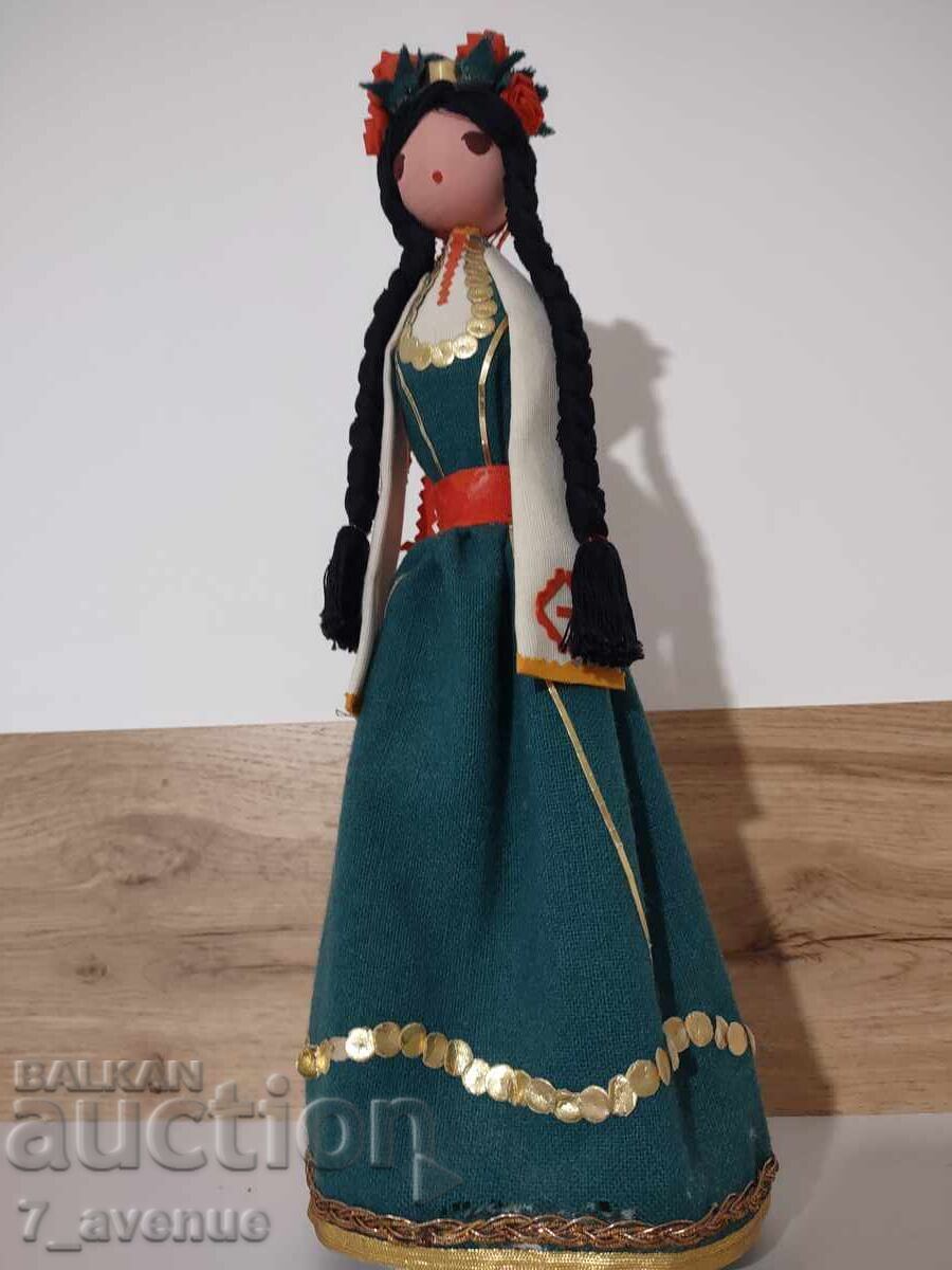 Ενδιαφέρουσα δημιουργία ΚΟΥΚΛΑ, χειροποίητη 9.12.25 με τιμή 29.00 BGN | € 14.83 Ενδιαφέρουσα δημιουργία ΚΟΥΚΛΑ, χειροποίητη 9.12.25 με τιμή 29.00 BGN | € 14.83