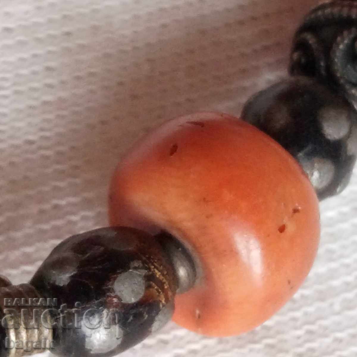 Auction  Ottoman necklace. Silver with coral