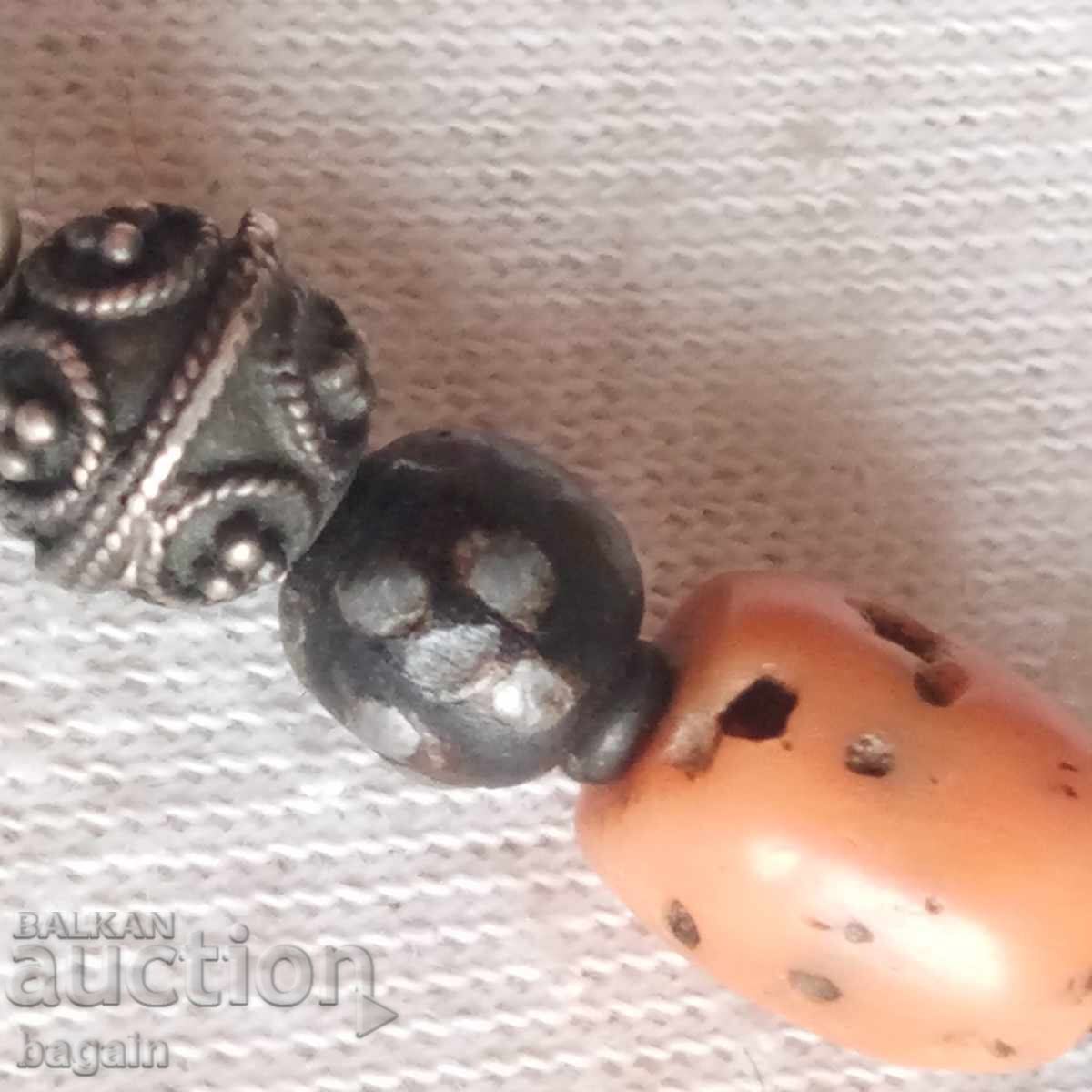 Delivery of Ottoman necklace. Silver with coral